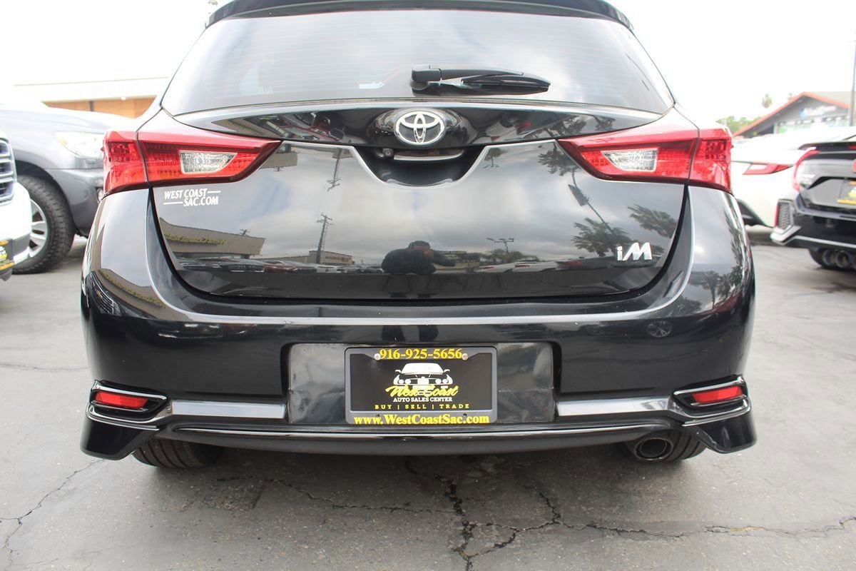 Used 2017 Toyota Corolla iM w/ Carpet Mat Package FWD image 14