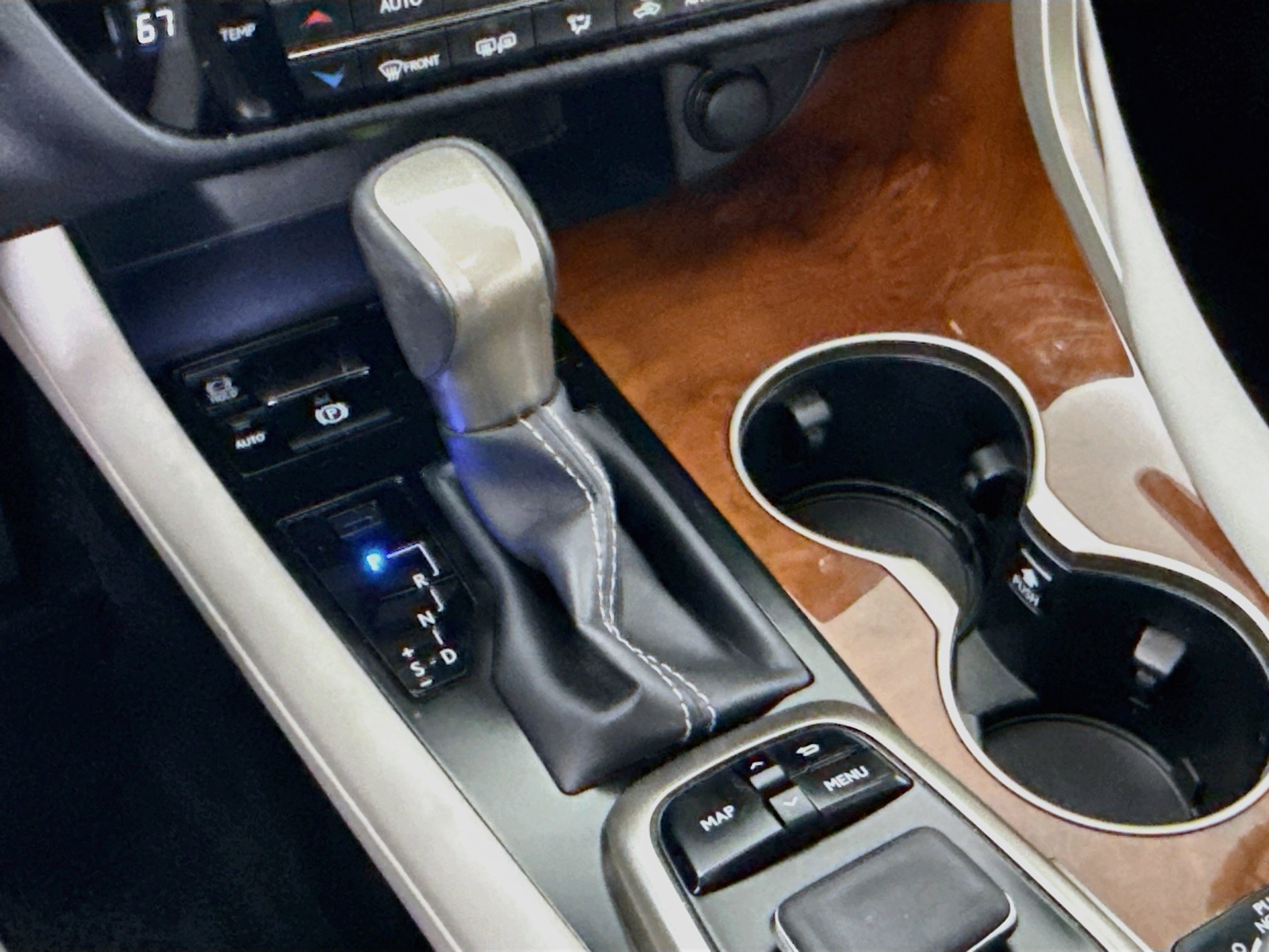 Used 2019 Lexus RX 350L AWD w/ Premium Package image 19