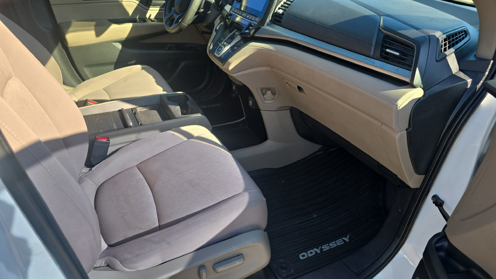 Used 2022 Honda Odyssey EX image 13