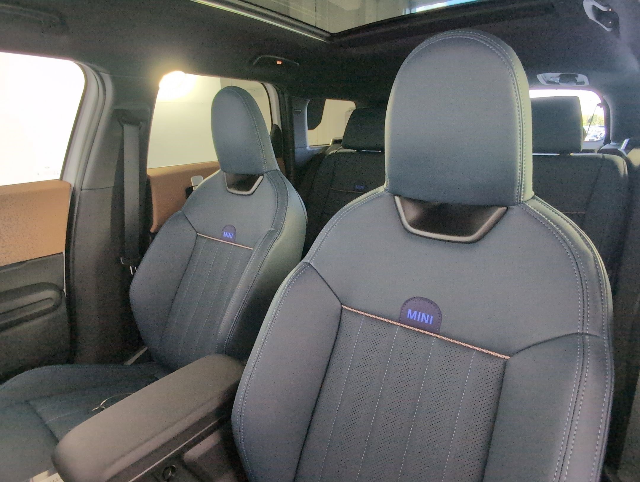 New 2026 MINI Cooper Countryman S w/ Comfort Package Max image 22