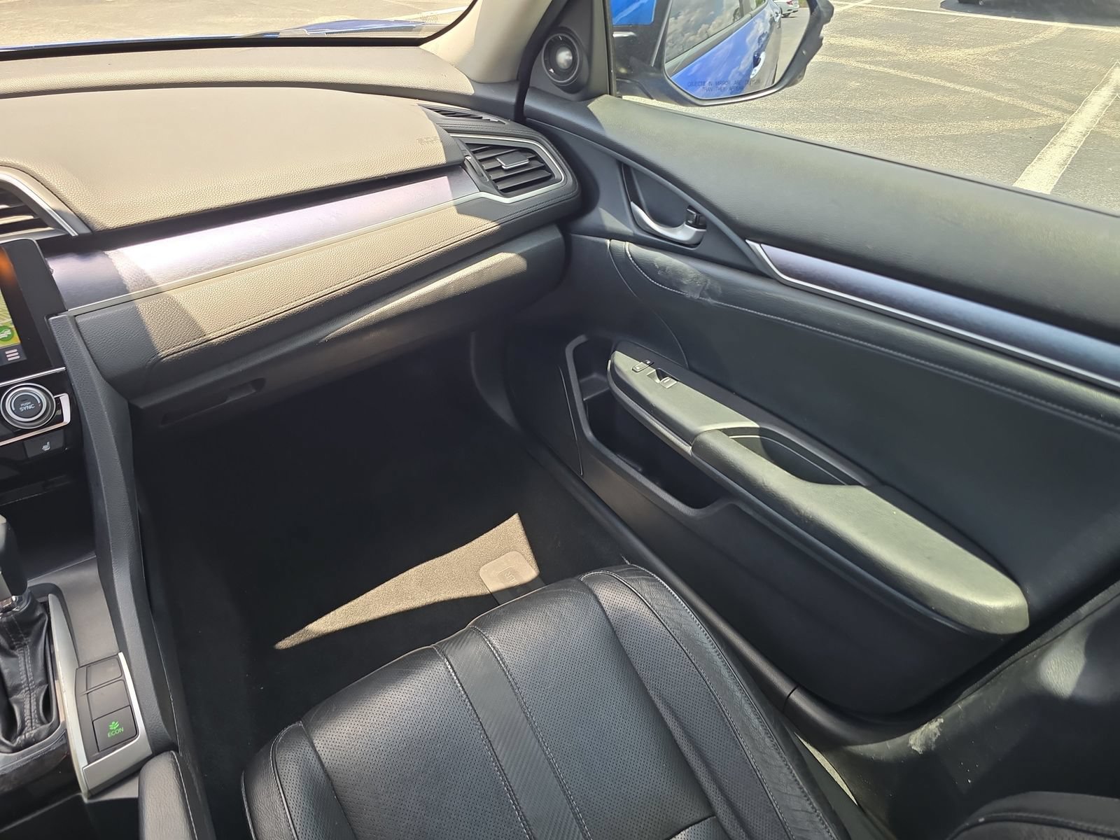 Used 2016 Honda Civic Touring image 12