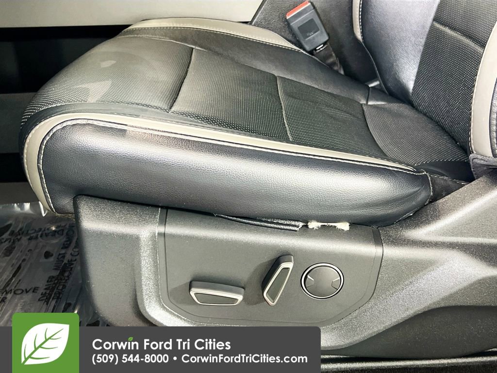 Used 2018 Ford F150 Raptor w/ Equipment Group 802A Luxury image 24
