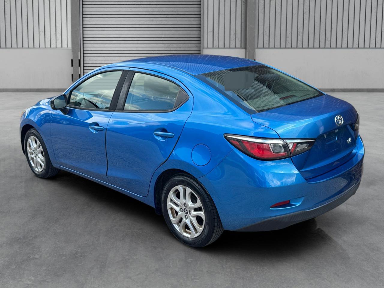 Used 2017 Toyota Yaris iA image 31