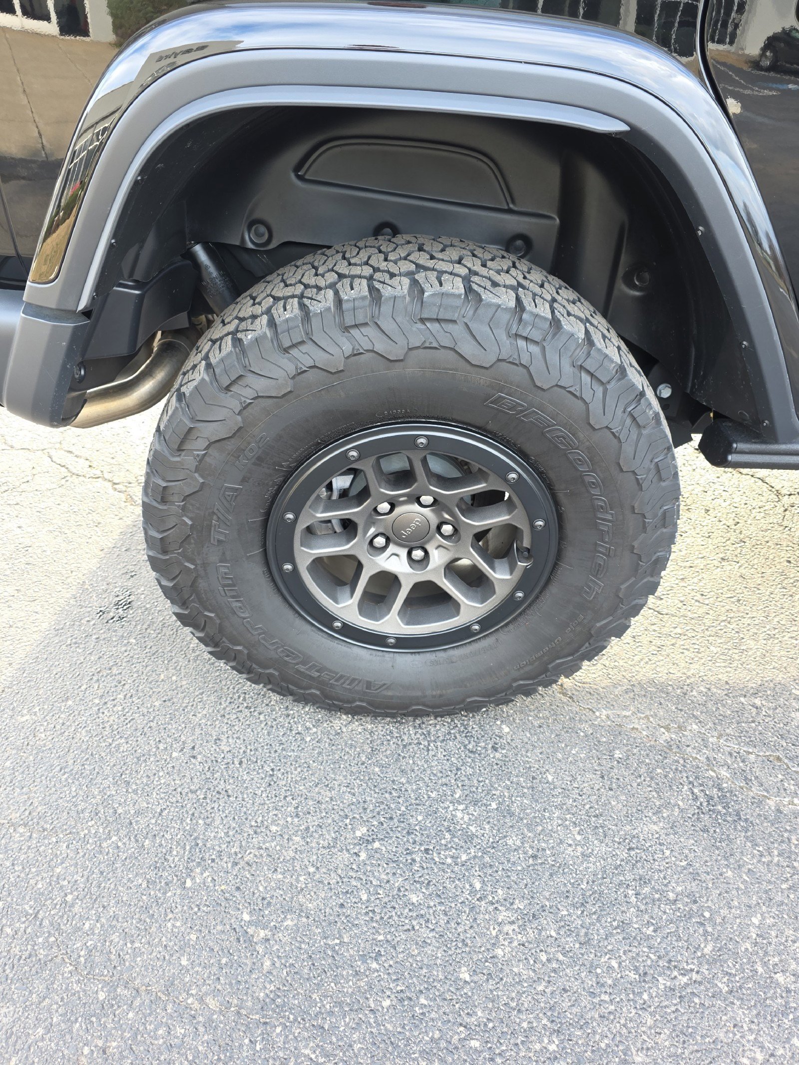 Used 2023 Jeep Wrangler Unlimited Rubicon 392 AWD/4WD image 16