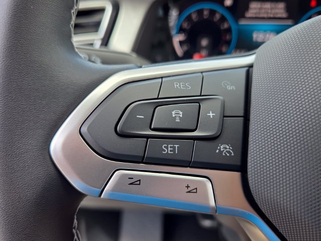 New 2026 Volkswagen Atlas Cross Sport SE FWD image 25