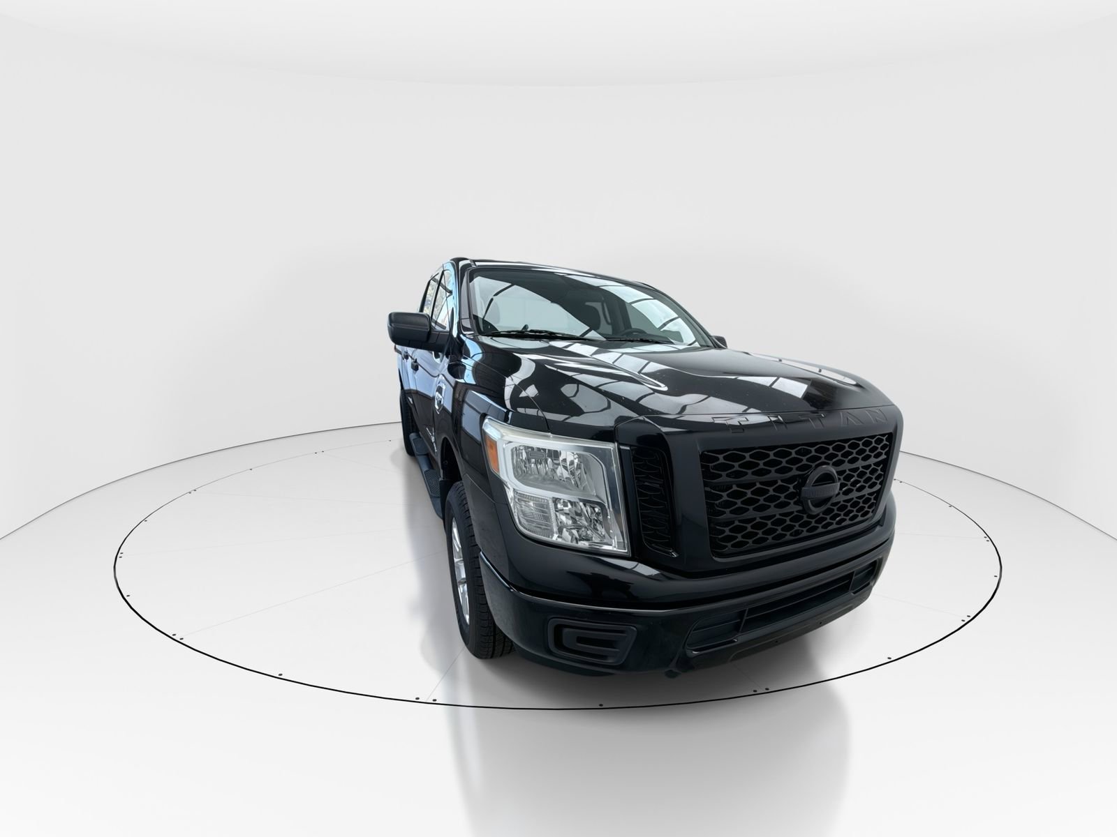 Used 2017 Nissan Titan S video 2