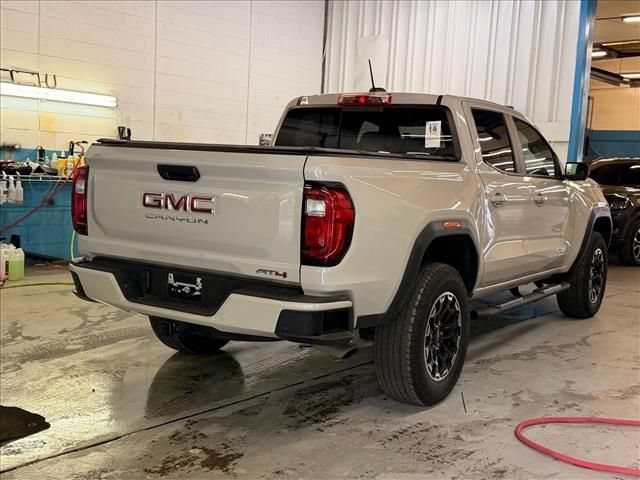 Used 2026 GMC Canyon AT4 w/ Technology Plus Package AWD/4WD image 10