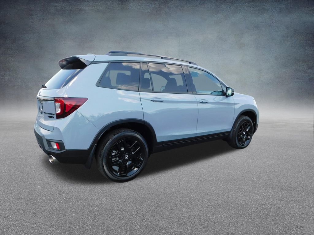 Used 2024 Honda Passport Black Edition image 3