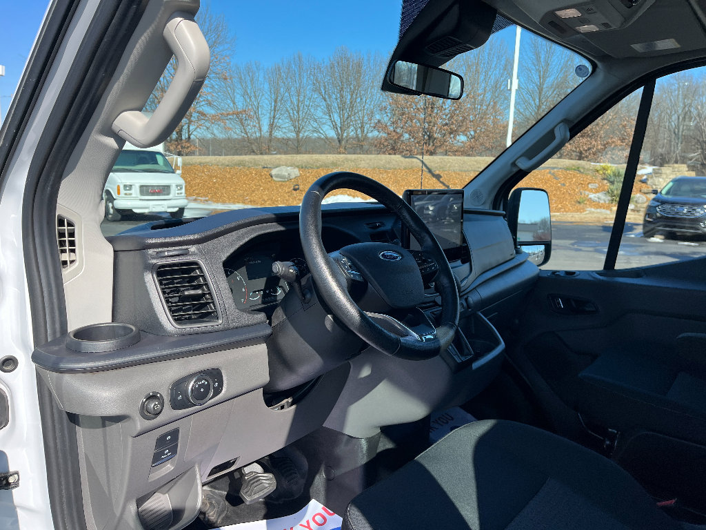 Used 2023 Ford Transit 350 XL image 28