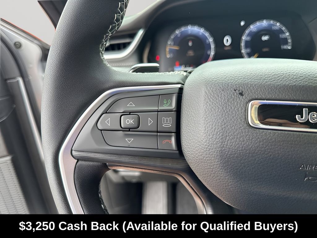 New 2025 Jeep Grand Cherokee Laredo X w/ Luxury Tech Group I RWD image 33