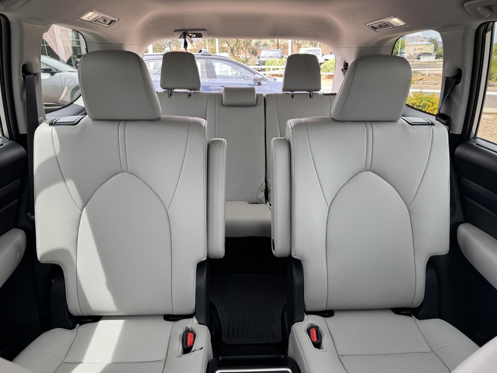 New 2026 Toyota Grand Highlander AWD image 21