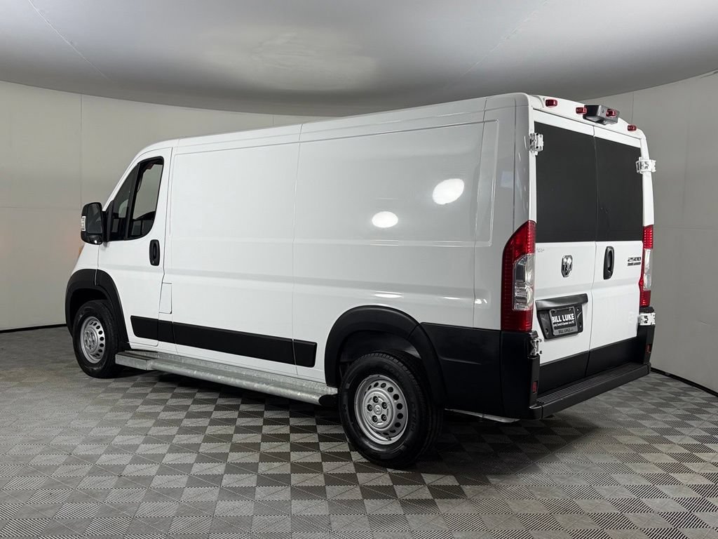 Used 2025 RAM ProMaster 2500 w/ U-Haul Equipment Group FWD image 9