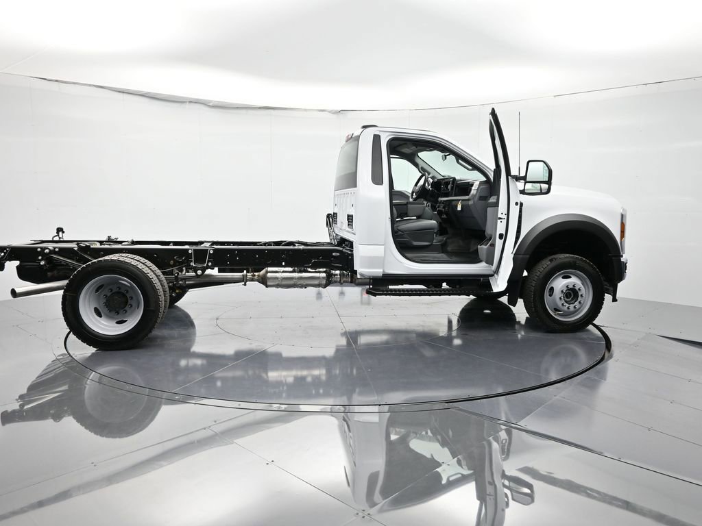 New 2026 Ford F550 4x4 Regular Cab Super Duty image 46