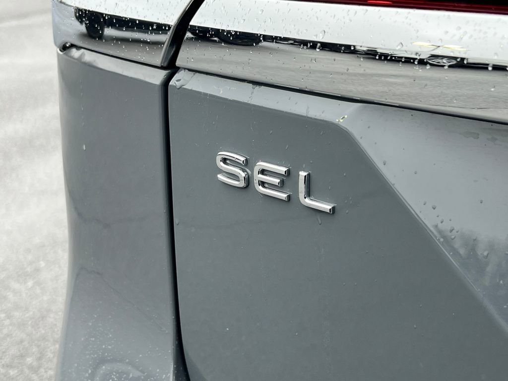 Used 2025 Volkswagen Atlas SEL image 16