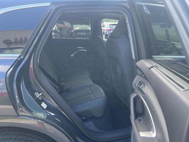 New 2025 Audi Q5 Premium Plus image 27