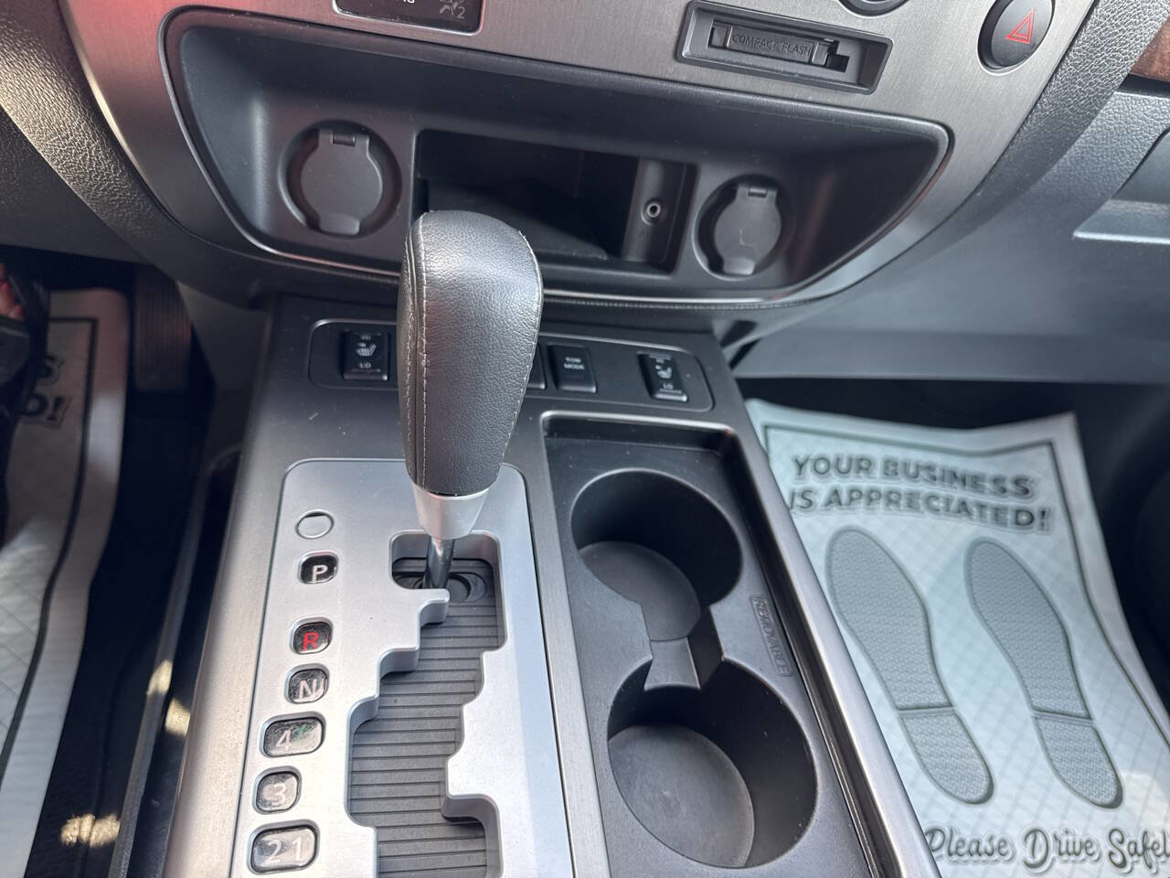 Used 2010 Nissan Armada Platinum image 37