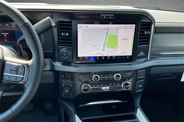 New 2026 Ford F250 Platinum w/ FX4 Off-Road Package image 7