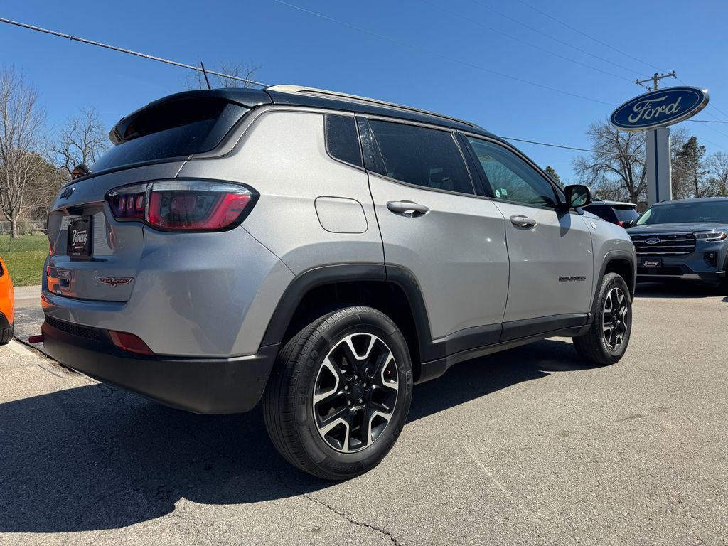 Used 2019 Jeep Compass Trailhawk image 5