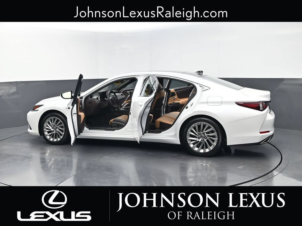 Used 2019 Lexus ES 350 Ultra Luxury w/ Accessory Package FWD image 37