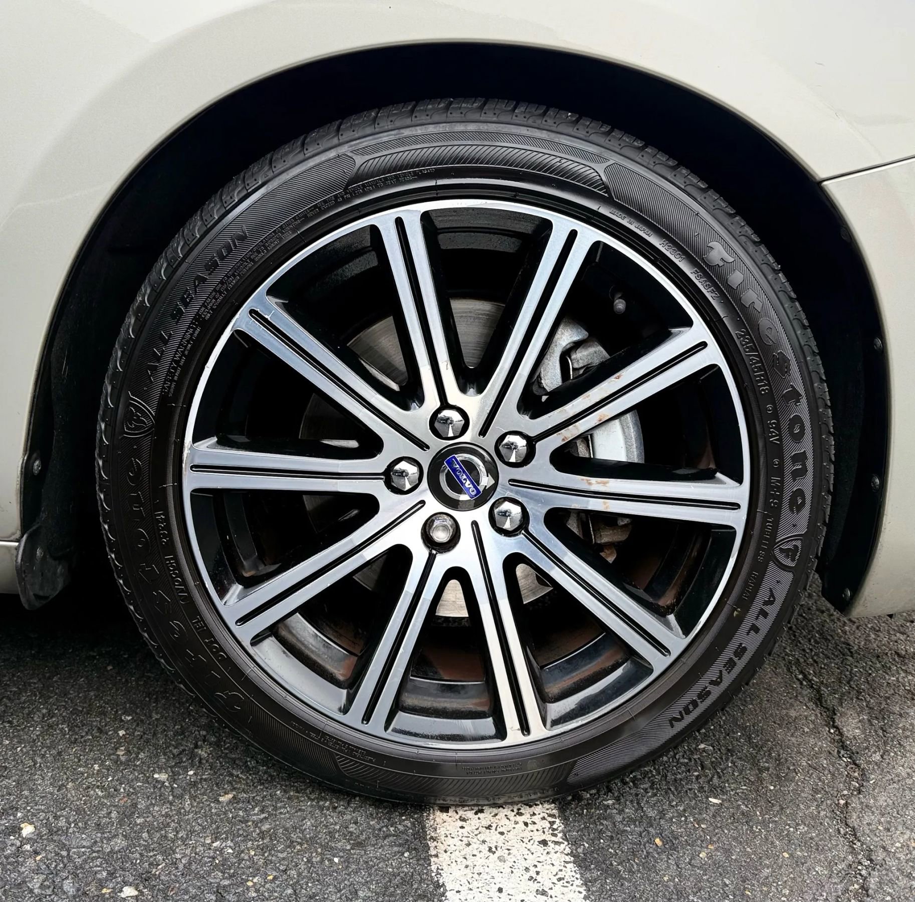 Used 2017 Volvo S60 T5 Inscription w/ Climate Package image 56