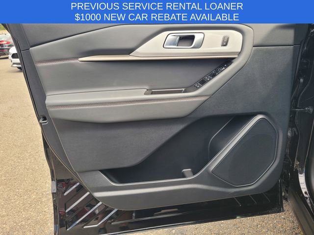 Used 2026 Ford Explorer Active RWD image 16