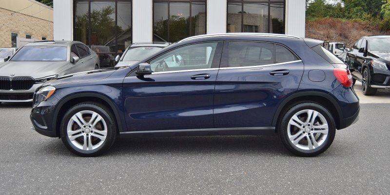 Used 2017 Mercedes-Benz GLA 250 4MATIC image 3