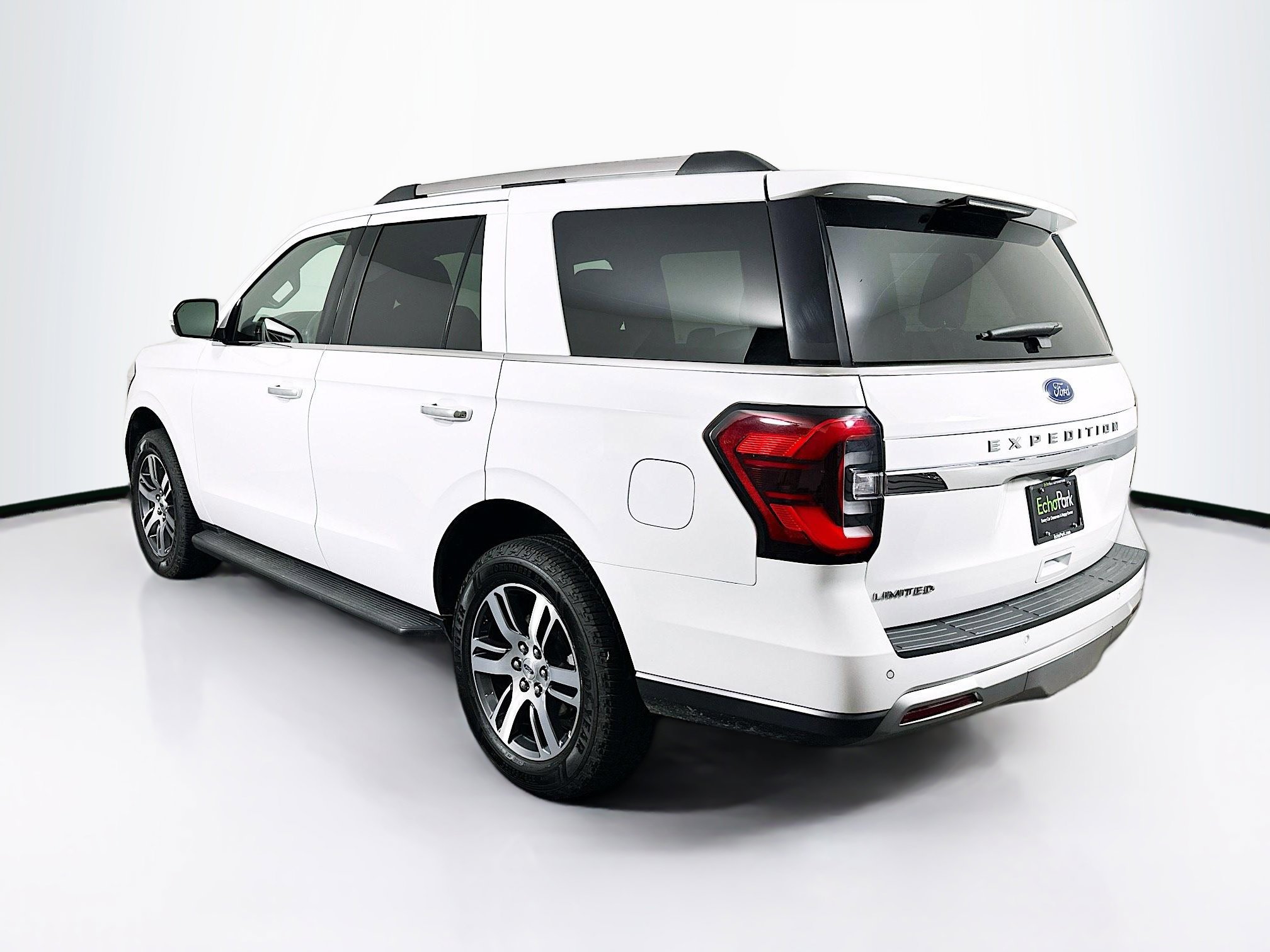 Used 2024 Ford Expedition Limited image 5