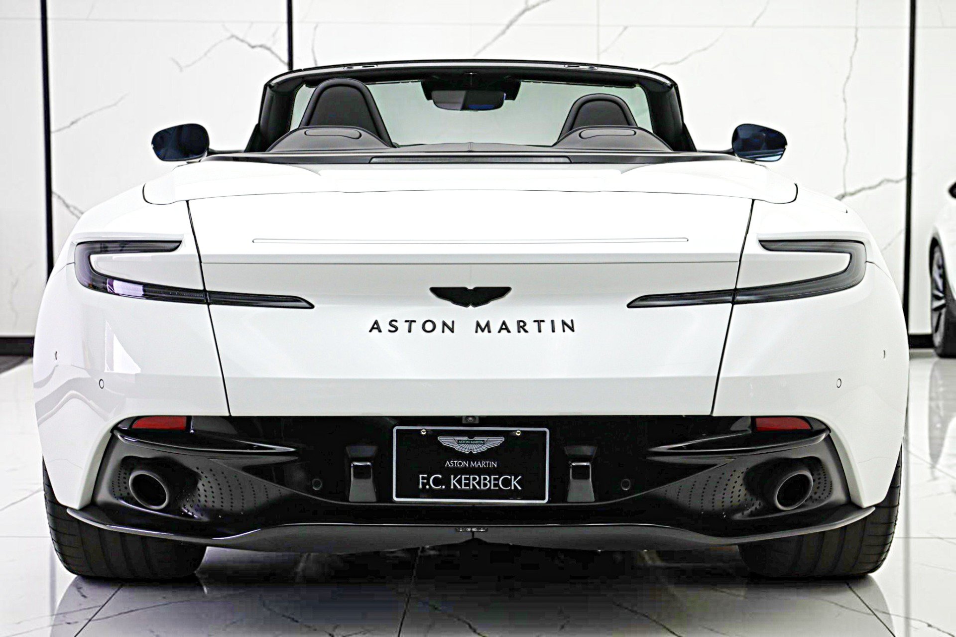 Used 2024 Aston Martin DB12 Convertible RWD image 11