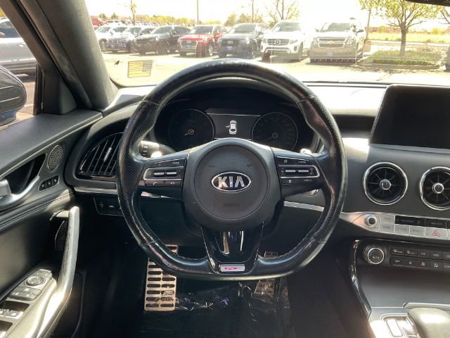 Used 2020 Kia Stinger GT2 image 21