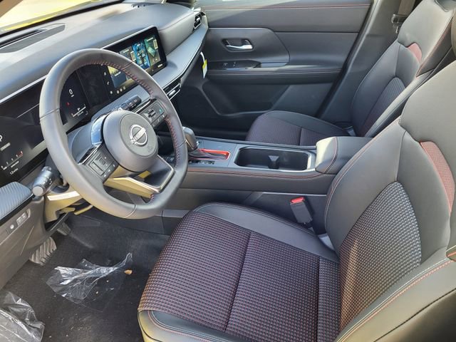 New 2026 Nissan Kicks SR w/ Illumination Package AWD/4WD image 7
