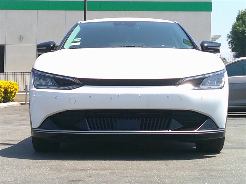 Used 2022 Kia EV6 Wind RWD image 9