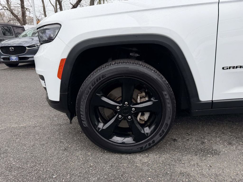 Used 2023 Jeep Grand Cherokee L Laredo AWD/4WD image 12