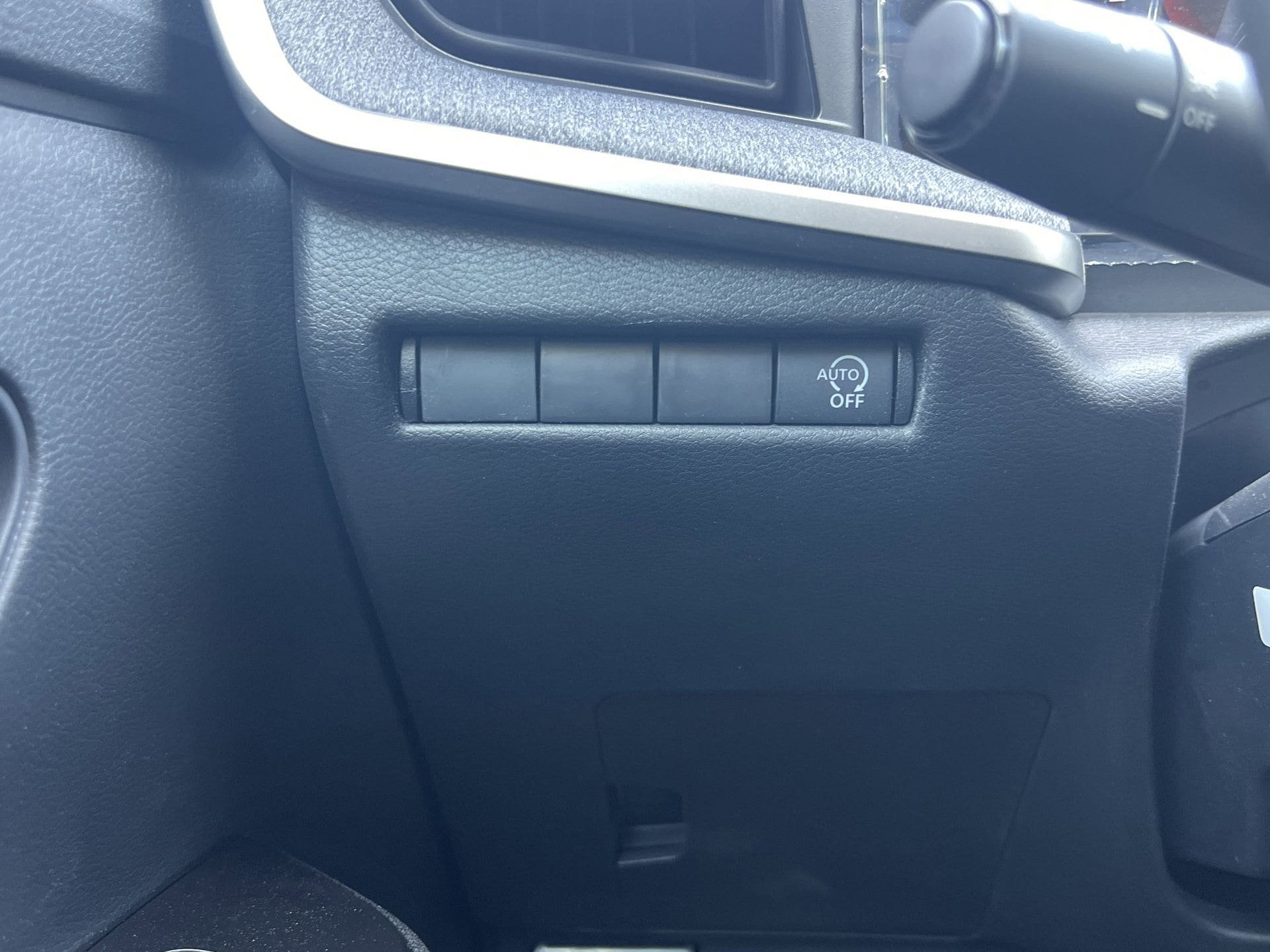New 2026 Nissan Kicks S FWD image 11