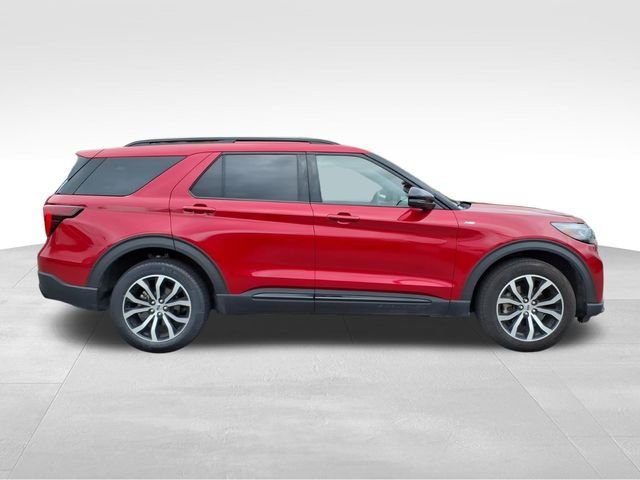 Used 2025 Ford Explorer ST-Line AWD/4WD image 13