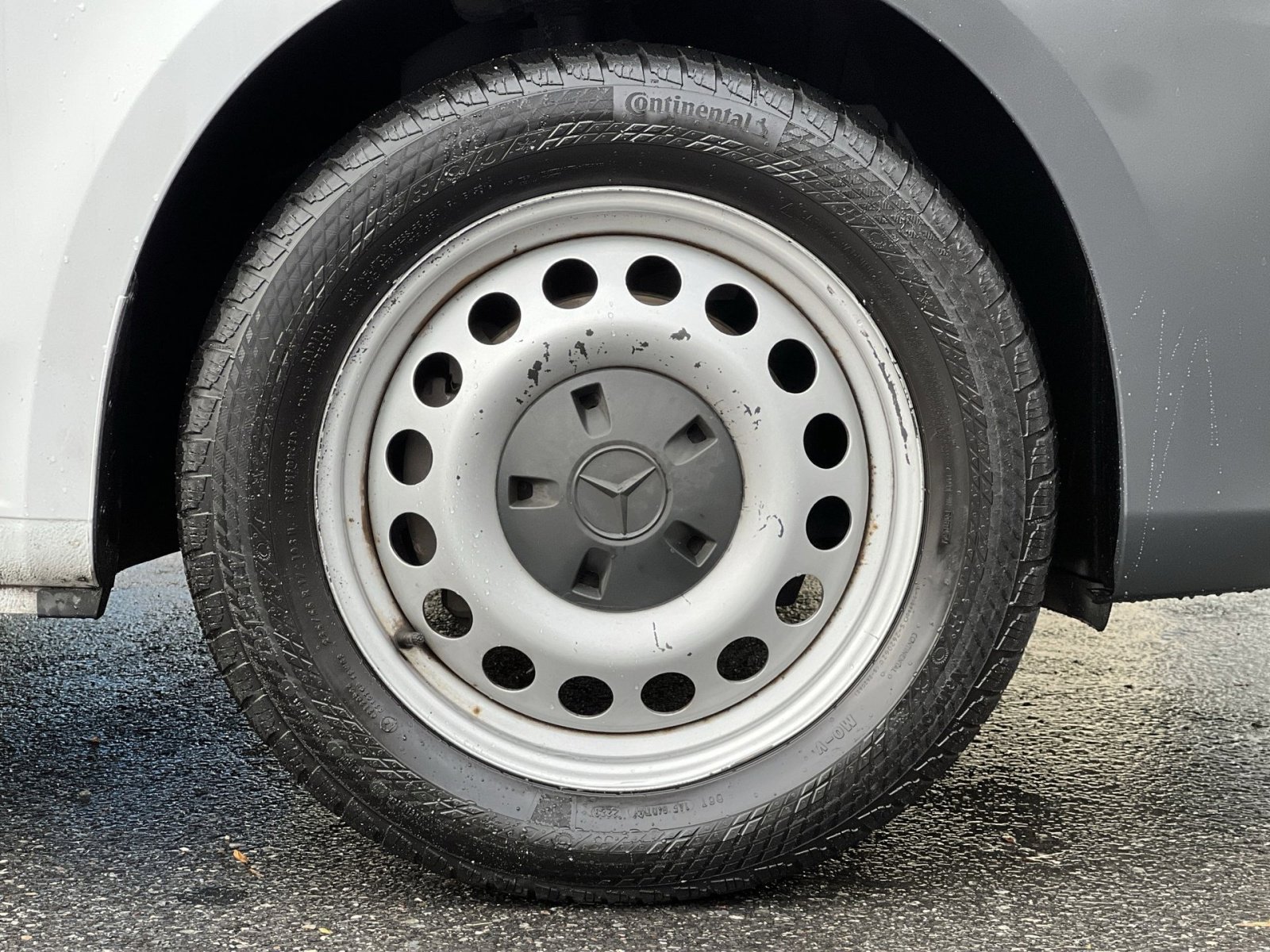 Used 2016 Mercedes-Benz Metris Passenger image 10