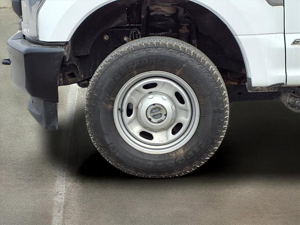 Used 2019 Ford F250 XL w/ Power Equipment Group image 18