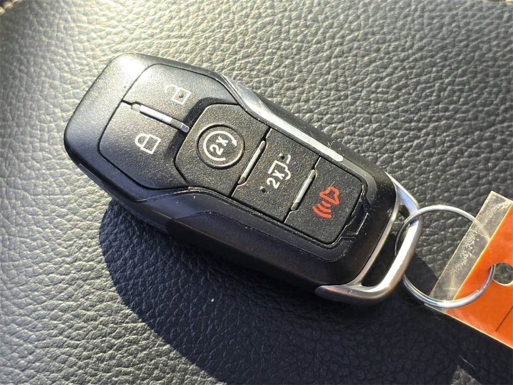 Used 2017 Ford F150 Raptor w/ Equipment Group 802A Luxury image 33