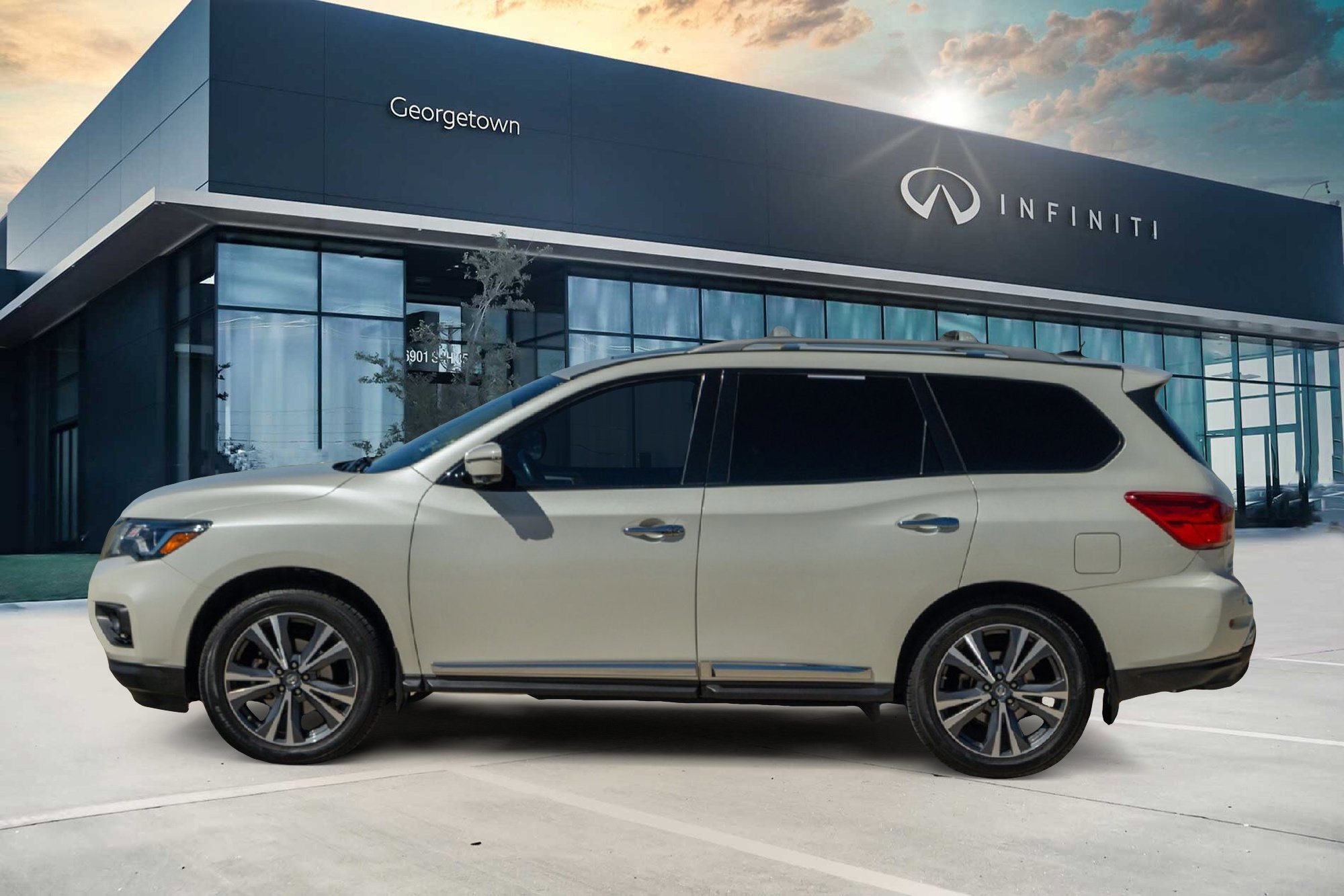 Used 2018 Nissan Pathfinder Platinum image 6