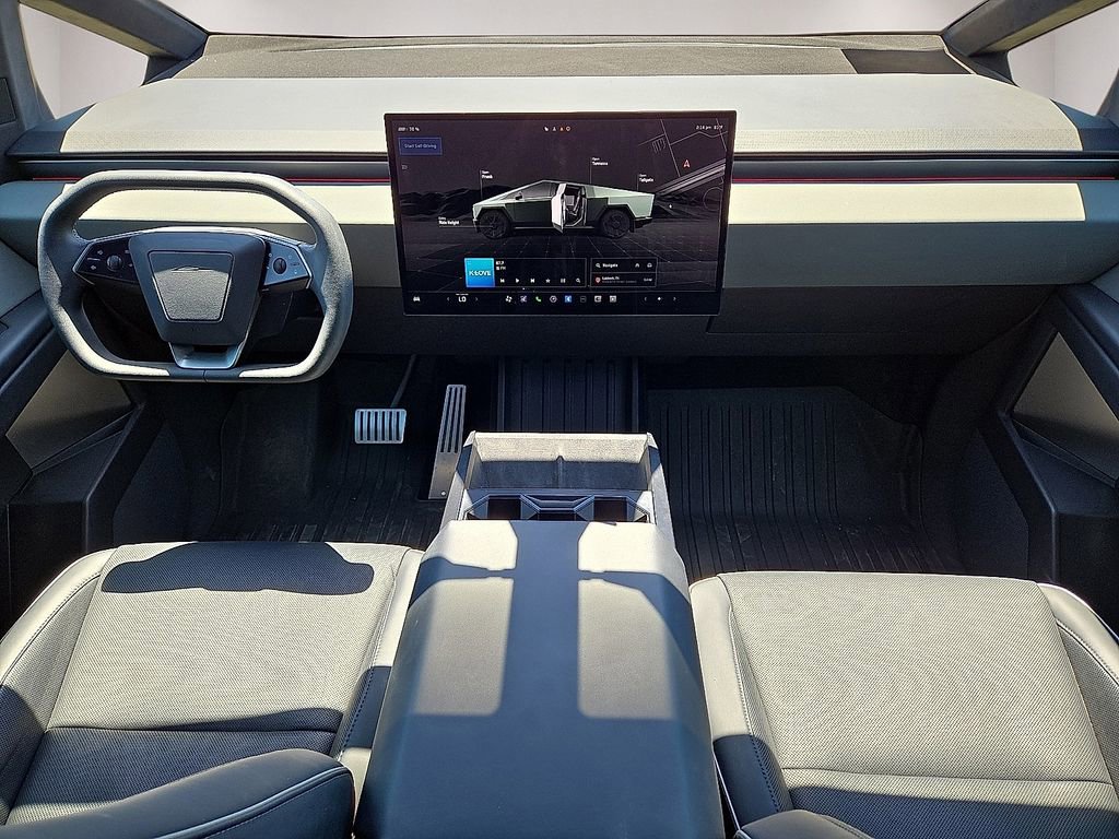 Used 2024 Tesla Cybertruck AWD Crew Cab image 15