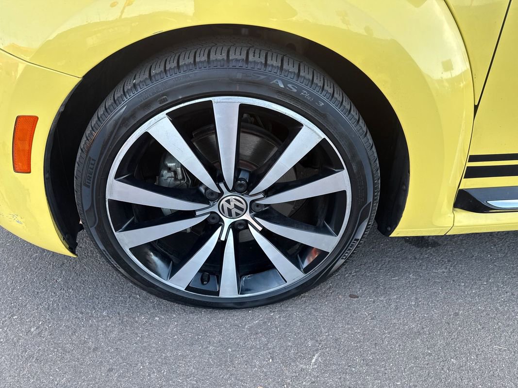Used 2014 Volkswagen Beetle GSR image 10