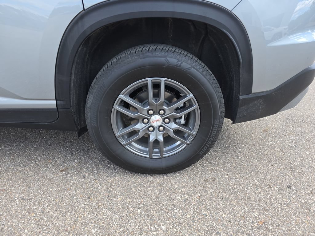 New 2026 GMC Acadia Elevation w/ LPO, Floor Liner Package FWD image 38