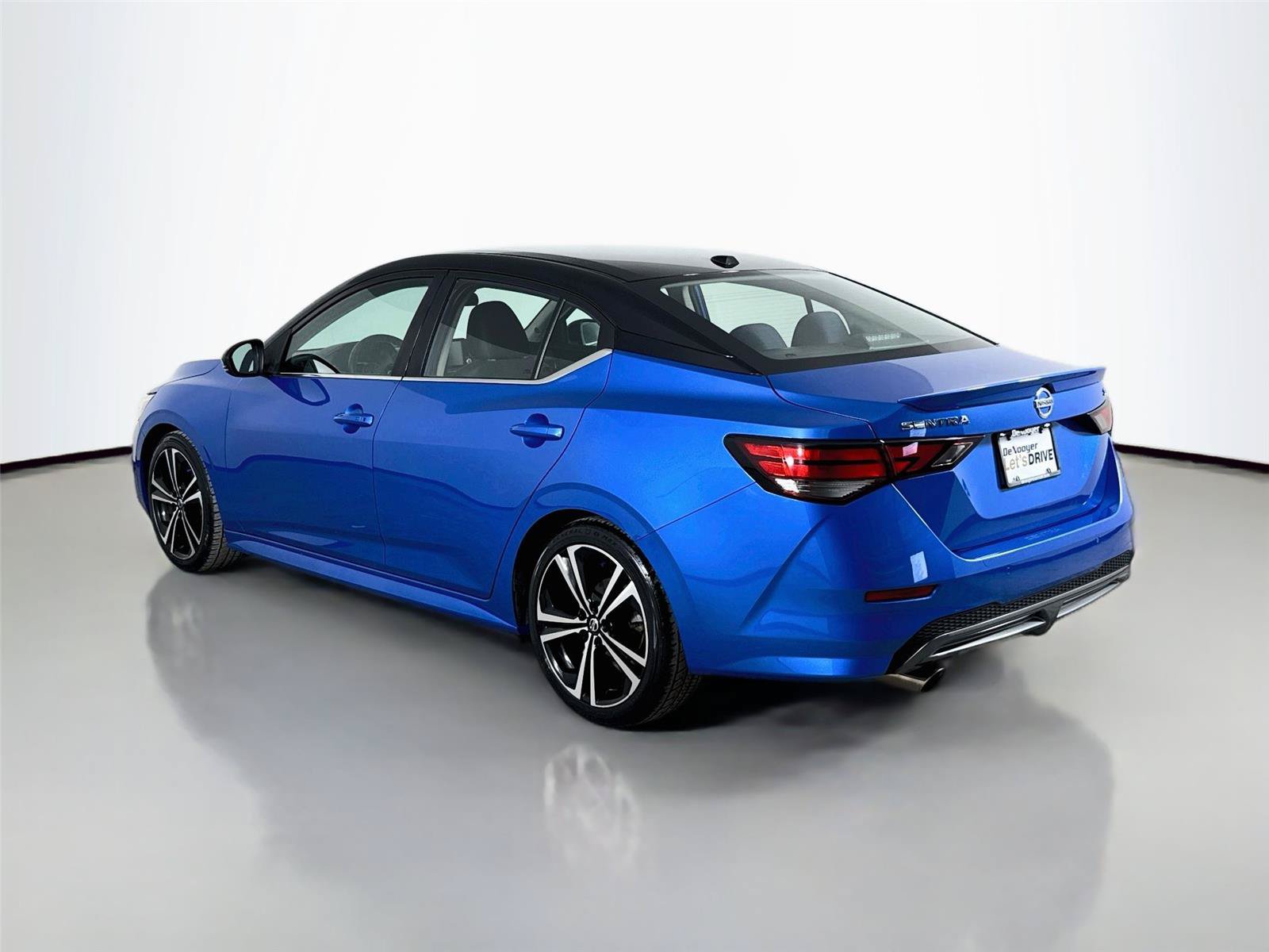 Used 2021 Nissan Sentra SR FWD image 7