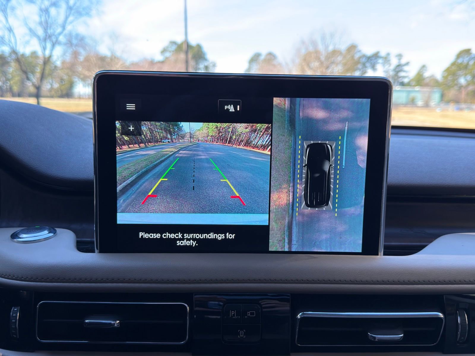 Used 2023 Lincoln Aviator Reserve w/ Equipment Group 201A image 4