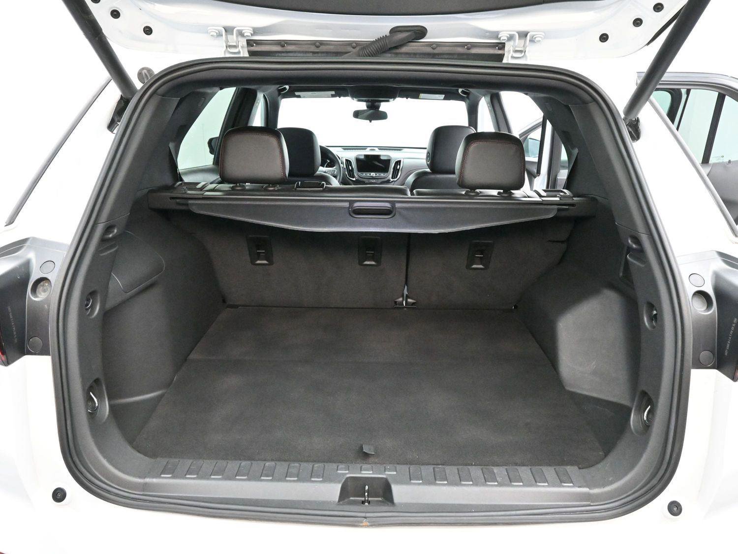 Used 2023 Chevrolet Equinox RS image 9