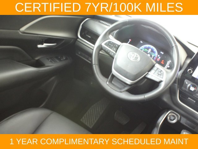 Used 2025 Toyota Grand Highlander AWD image 16