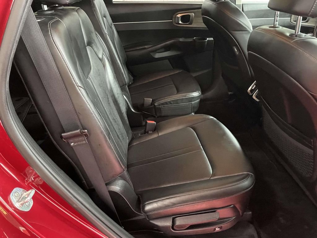 Used 2021 Kia Sorento EX image 44