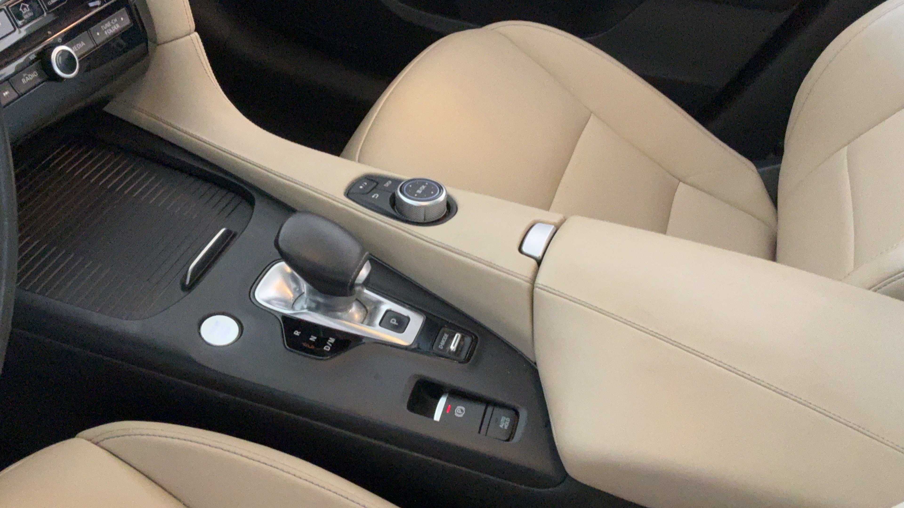 Used 2021 INFINITI QX50 Luxe FWD image 19