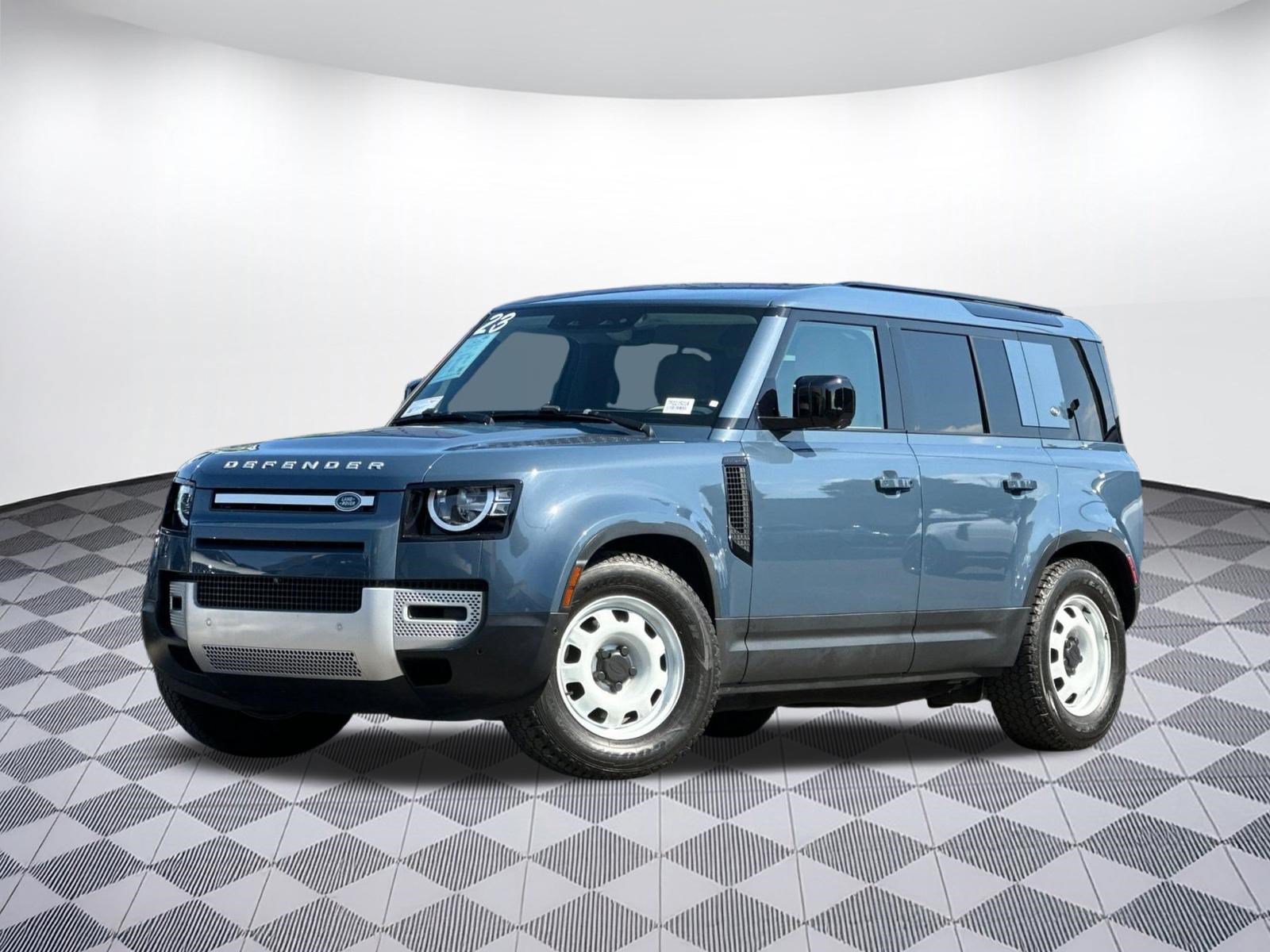 Certified 2023 Land Rover Defender 110 S AWD/4WD image 30