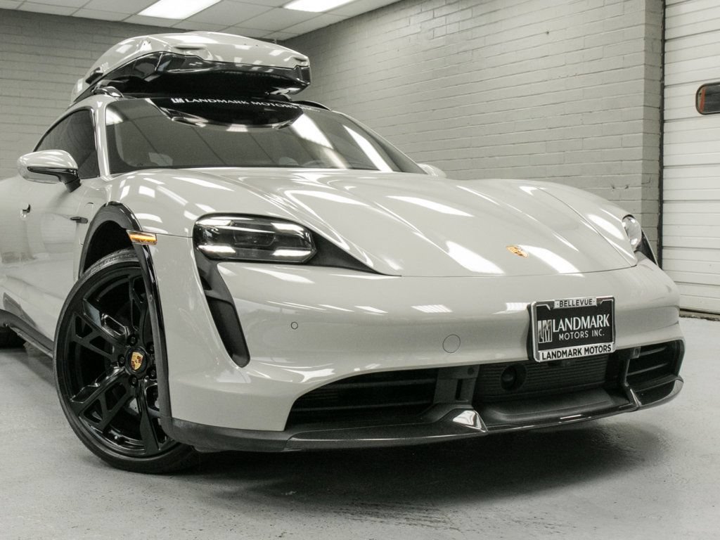 Used 2022 Porsche Taycan Turbo S AWD/4WD image 7