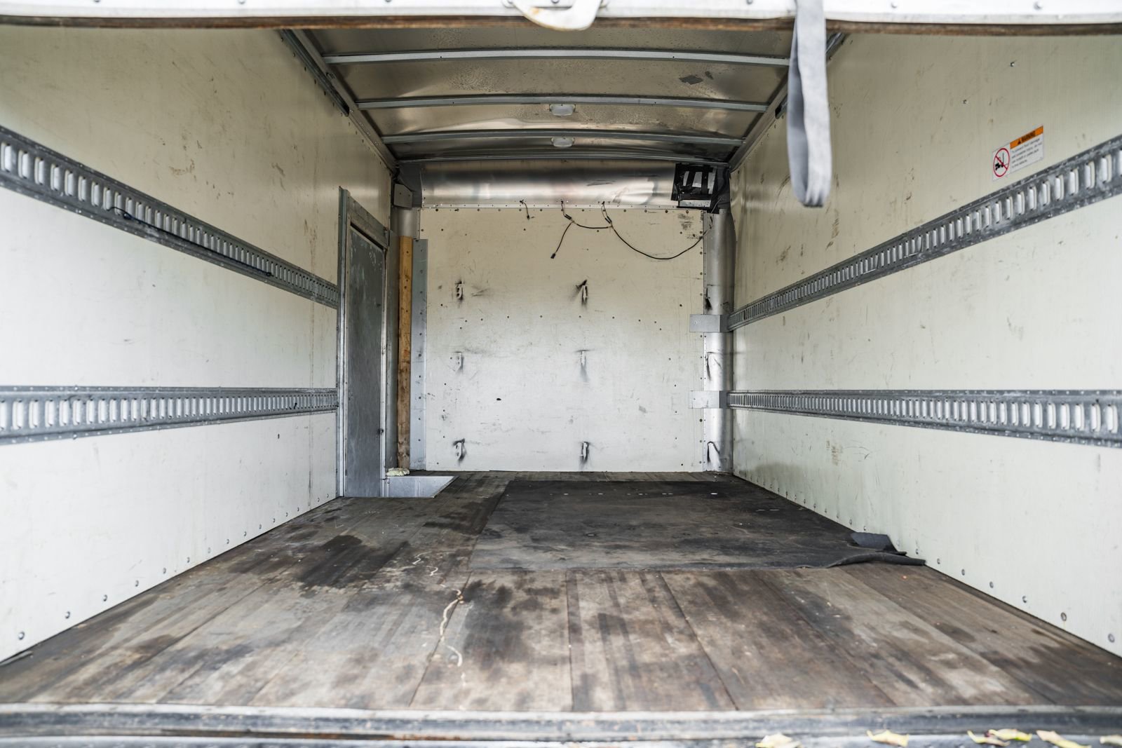 Used 2018 Chevrolet Express 3500 w/ Driver Convenience Package image 11